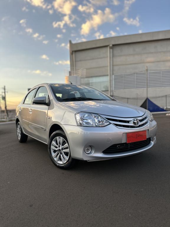 TOYOTA Etios Sedan
