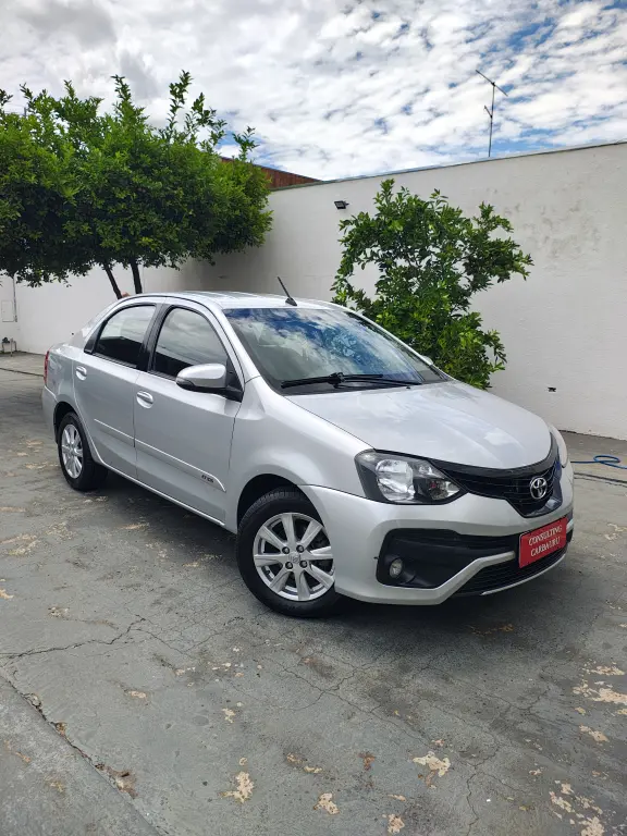 TOYOTA Etios Sedan