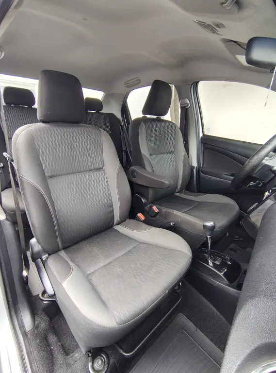 TOYOTA Etios Sedan - Foto