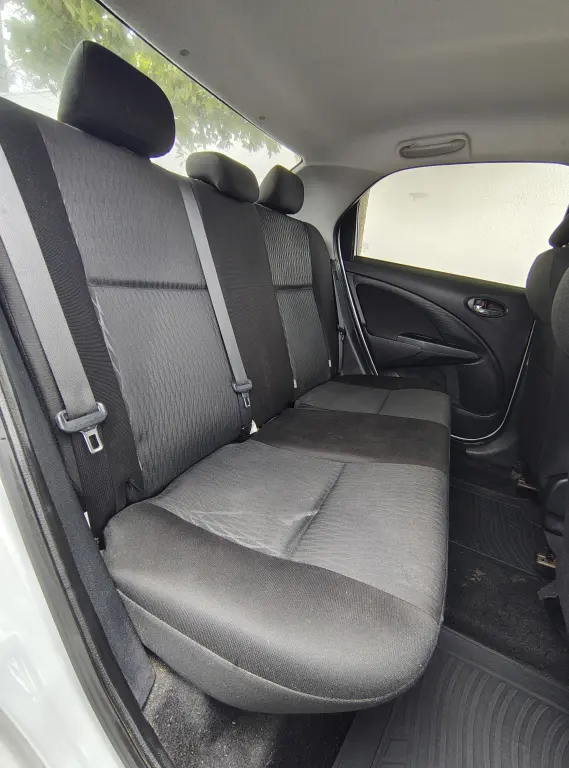 TOYOTA Etios Sedan - Foto