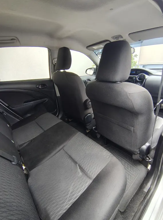 TOYOTA Etios Sedan - Foto