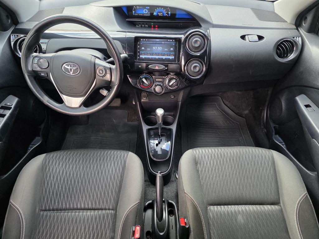 TOYOTA Etios Sedan - Foto