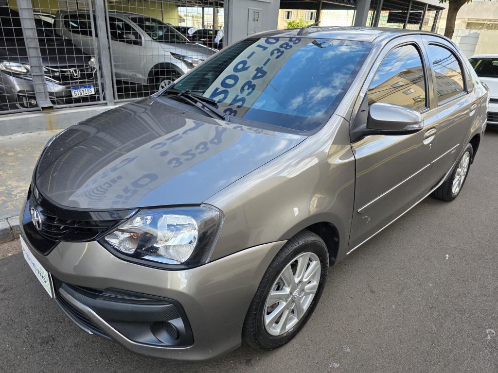 TOYOTA Etios Sedan