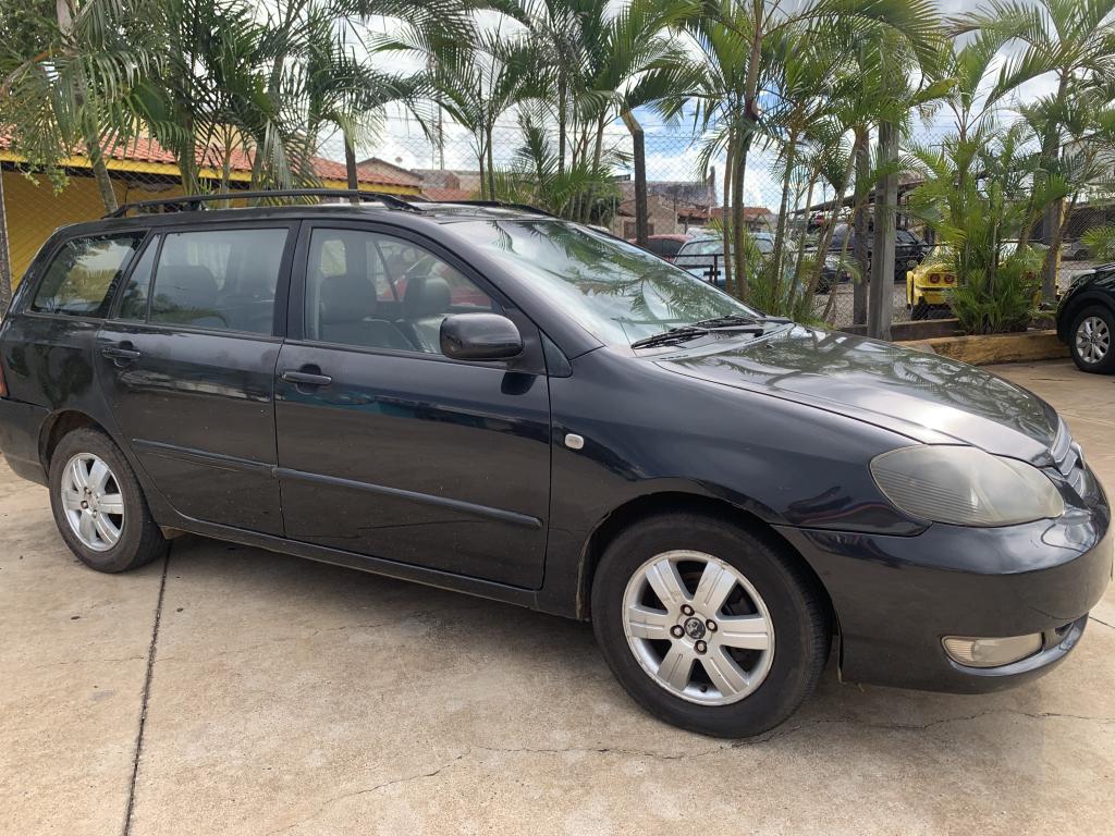 TOYOTA Fielder - Foto