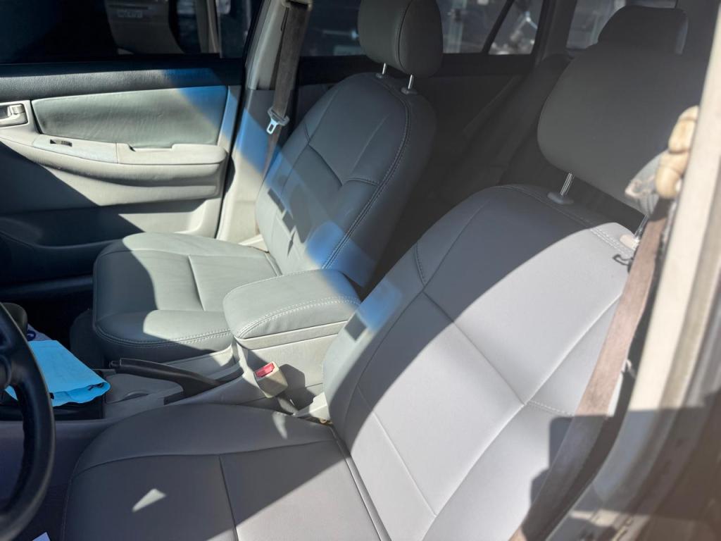 TOYOTA Fielder - Foto