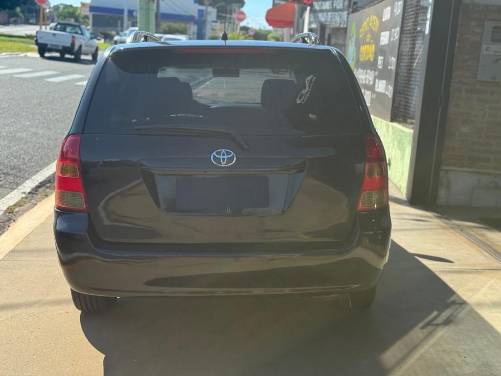 TOYOTA Fielder - Foto