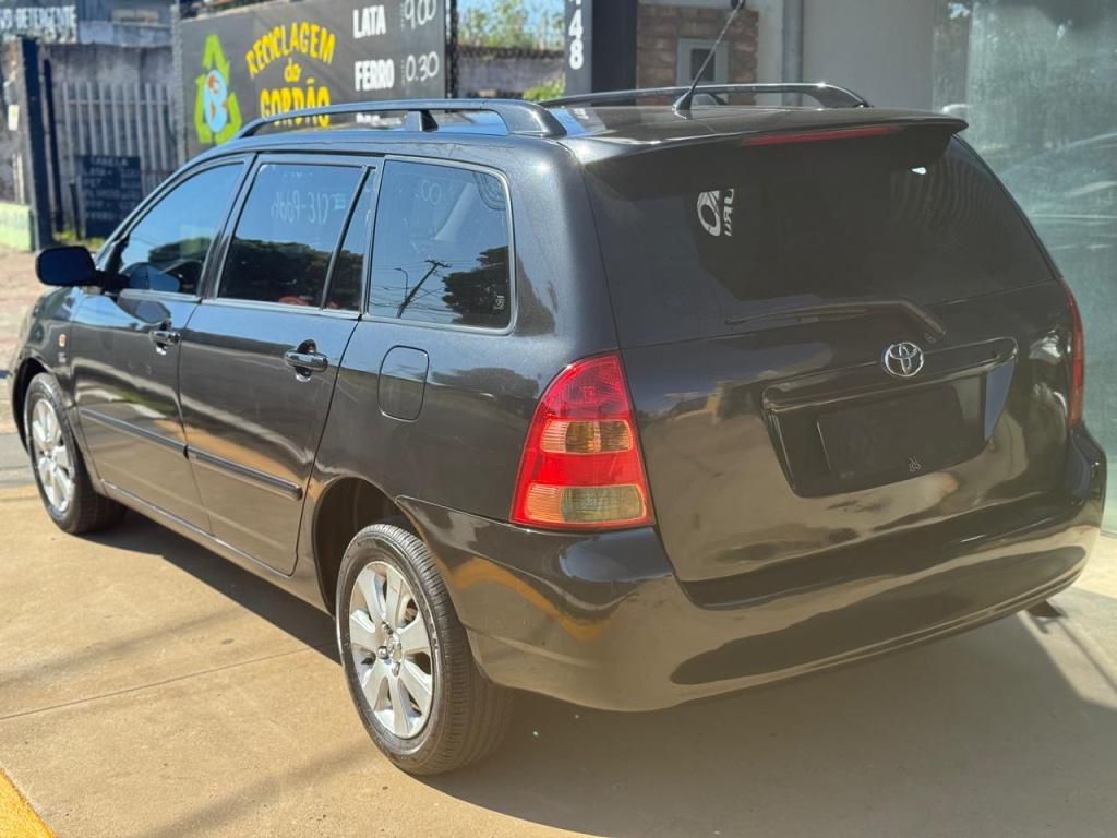 TOYOTA Fielder - Foto