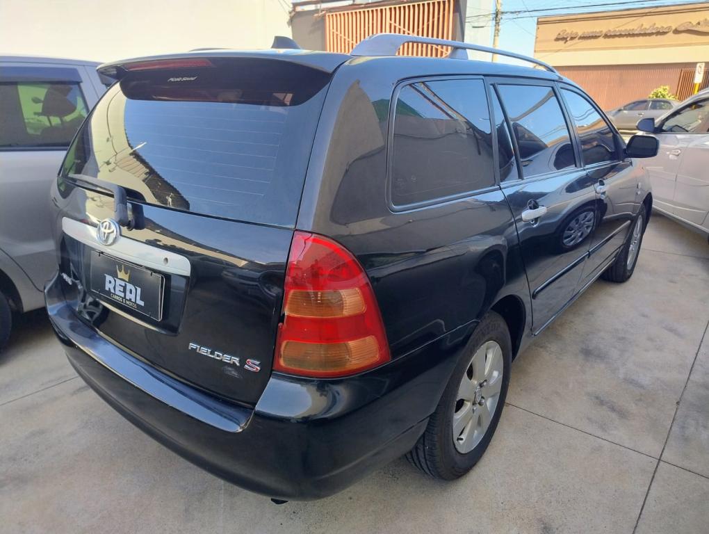 TOYOTA Fielder - Foto
