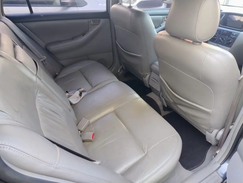 TOYOTA Fielder - Foto