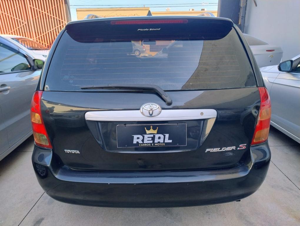 TOYOTA Fielder - Foto