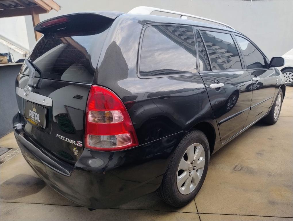 TOYOTA Fielder - Foto