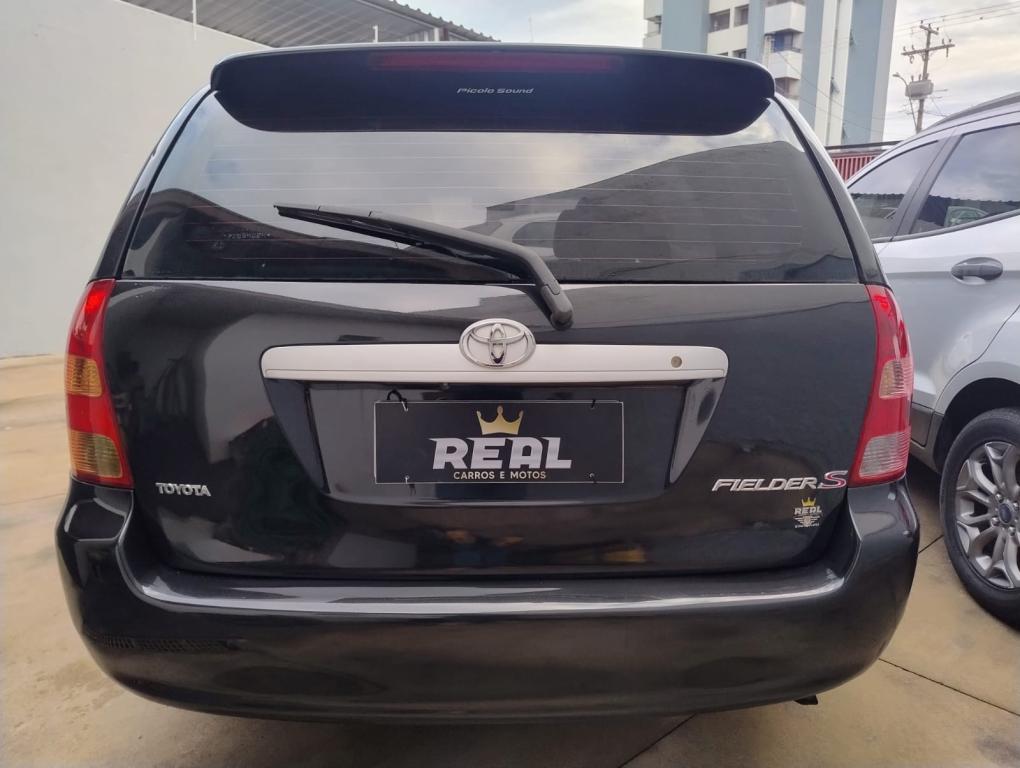TOYOTA Fielder - Foto