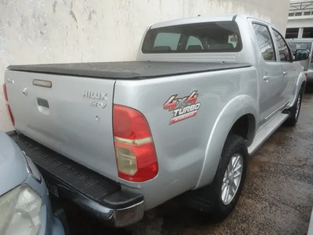 TOYOTA Hilux Caminhonete - Foto