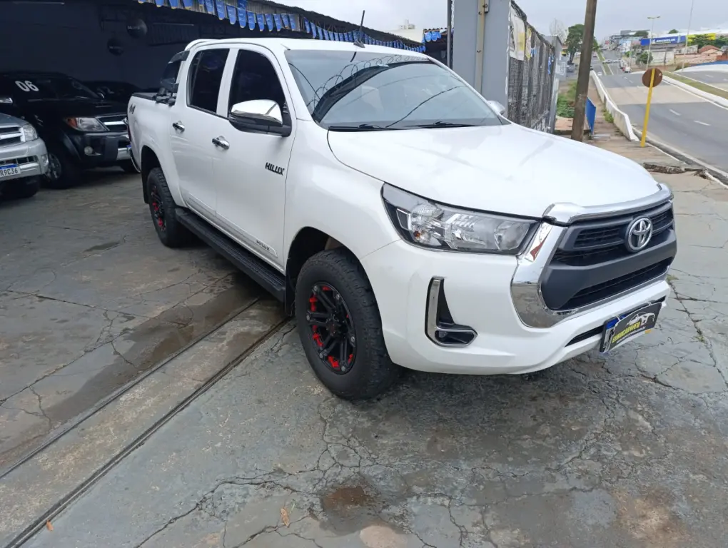 TOYOTA Hilux Caminhonete - Foto