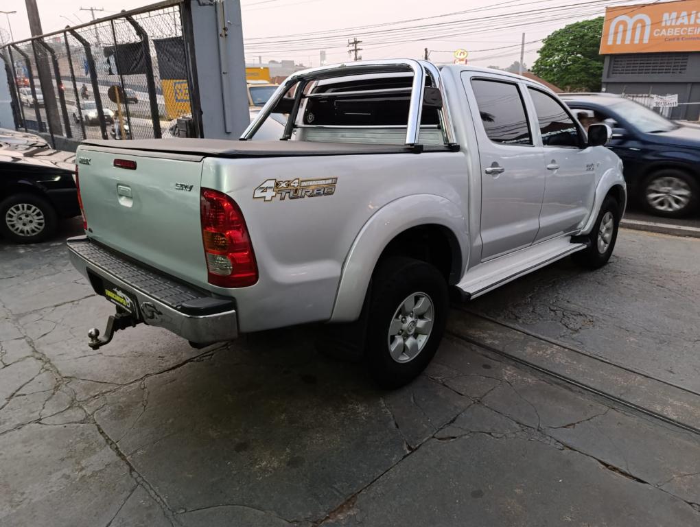 TOYOTA Hilux Caminhonete - Miniatura
