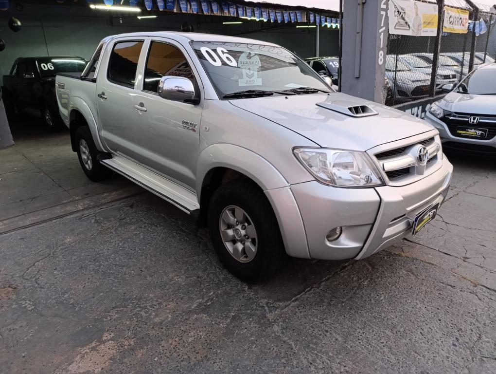TOYOTA Hilux Caminhonete - Foto