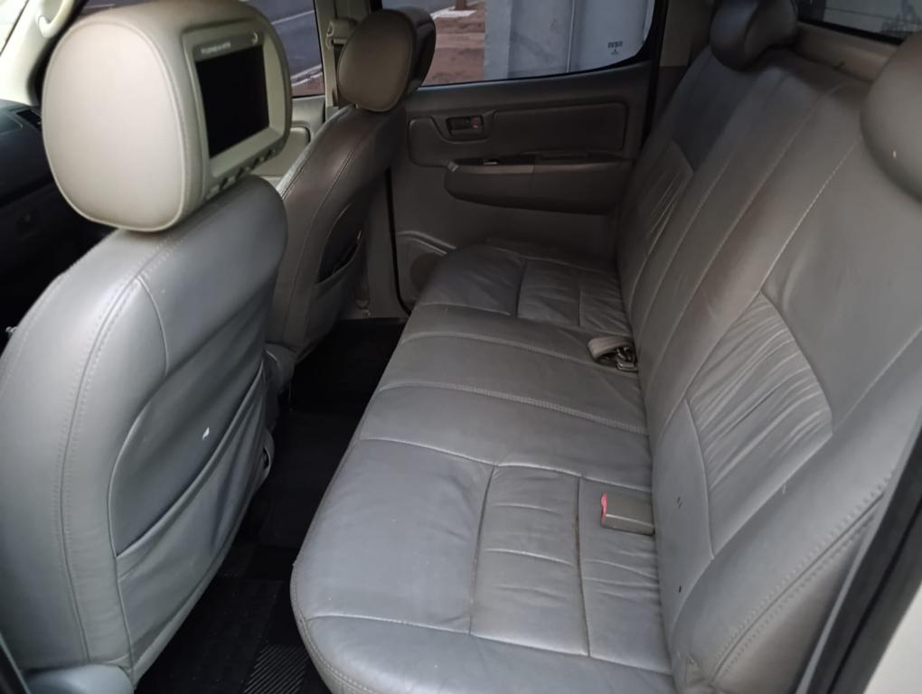 TOYOTA Hilux Caminhonete - Foto