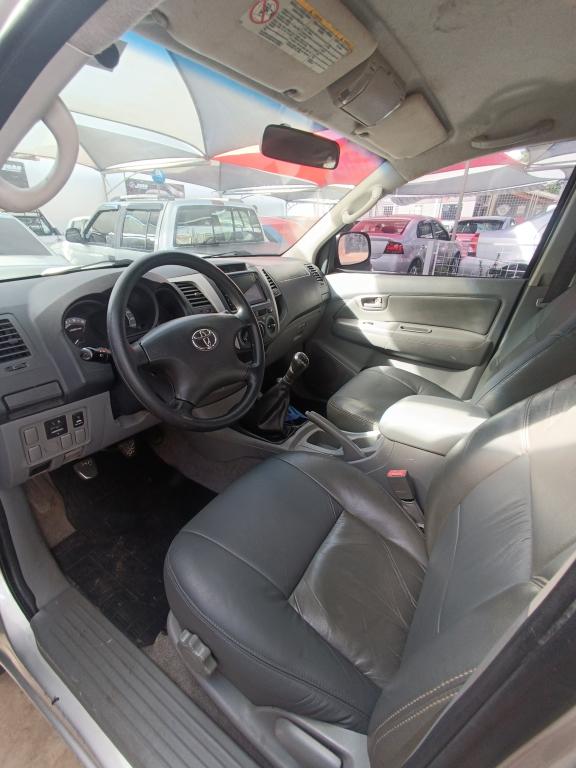 TOYOTA Hilux Caminhonete - Foto