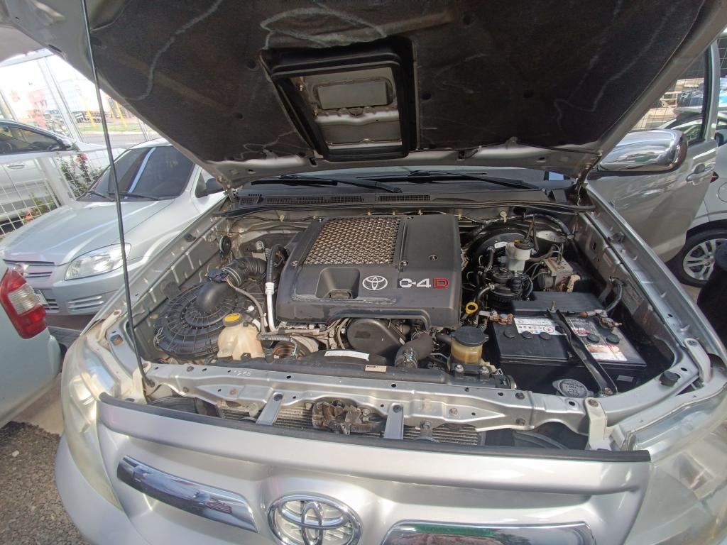 TOYOTA Hilux Caminhonete - Foto