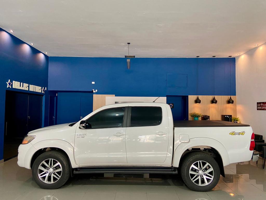 TOYOTA Hilux Caminhonete - Foto