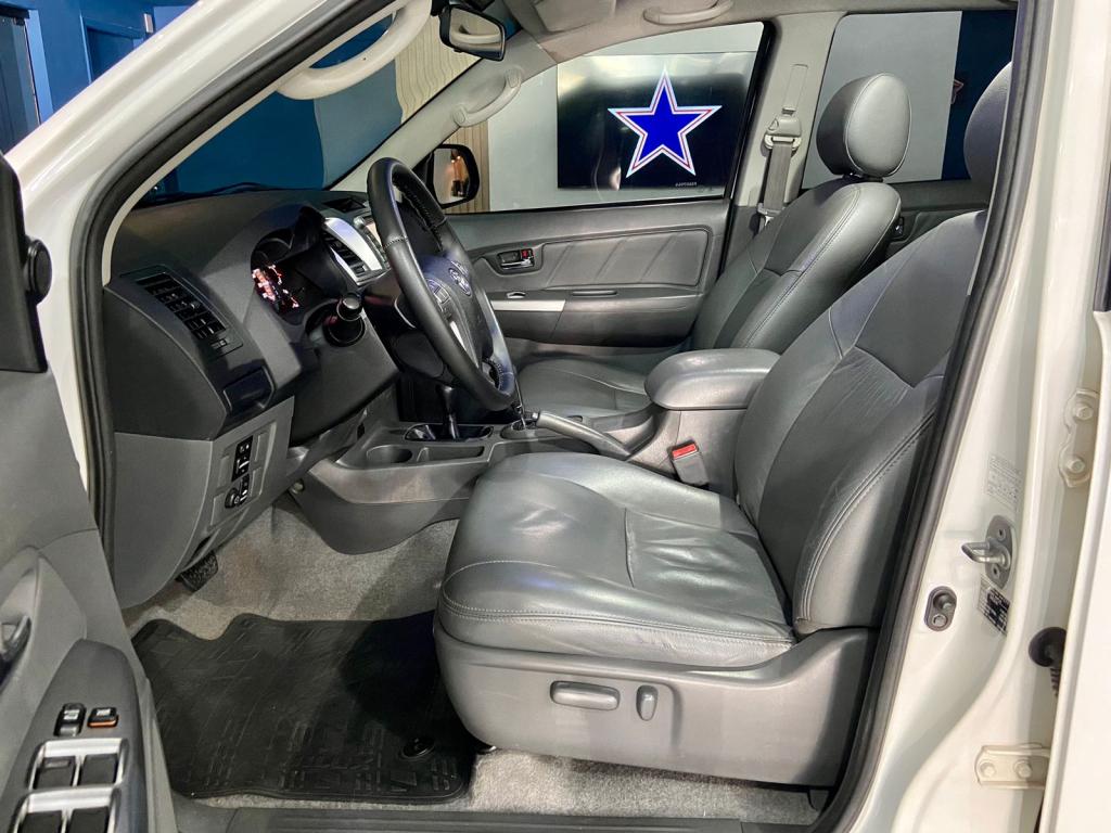 TOYOTA Hilux Caminhonete - Foto