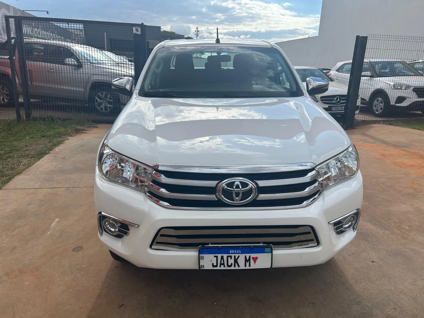 TOYOTA Hilux Caminhonete - Foto