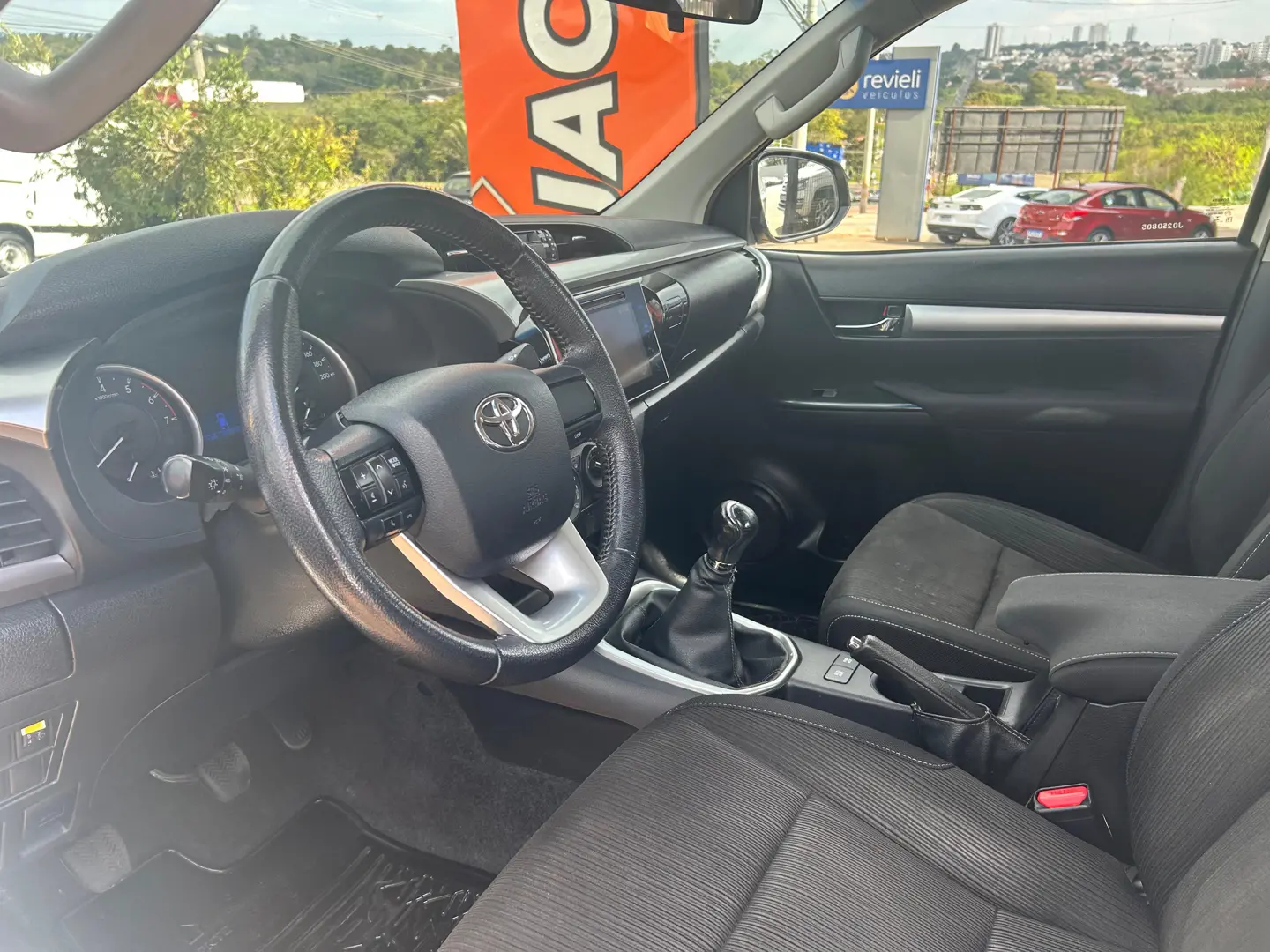 TOYOTA Hilux Caminhonete - Foto