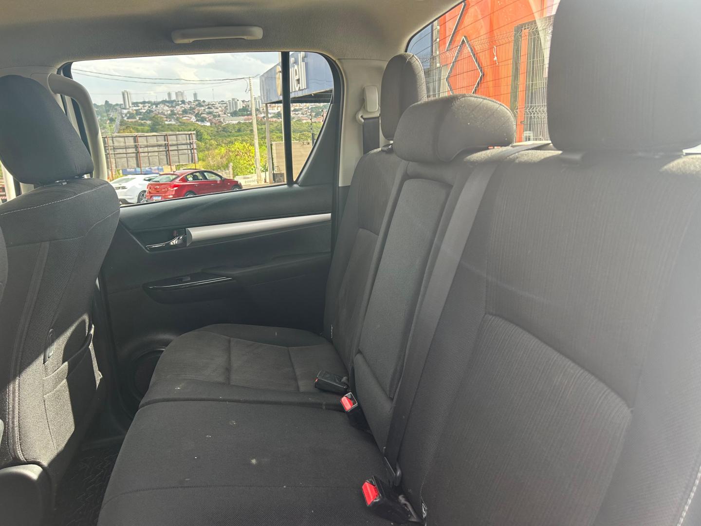 TOYOTA Hilux Caminhonete - Foto