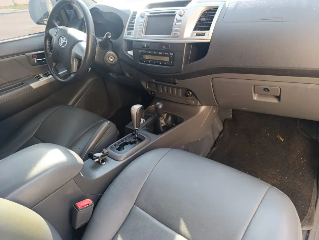 TOYOTA Hilux Caminhonete - Foto