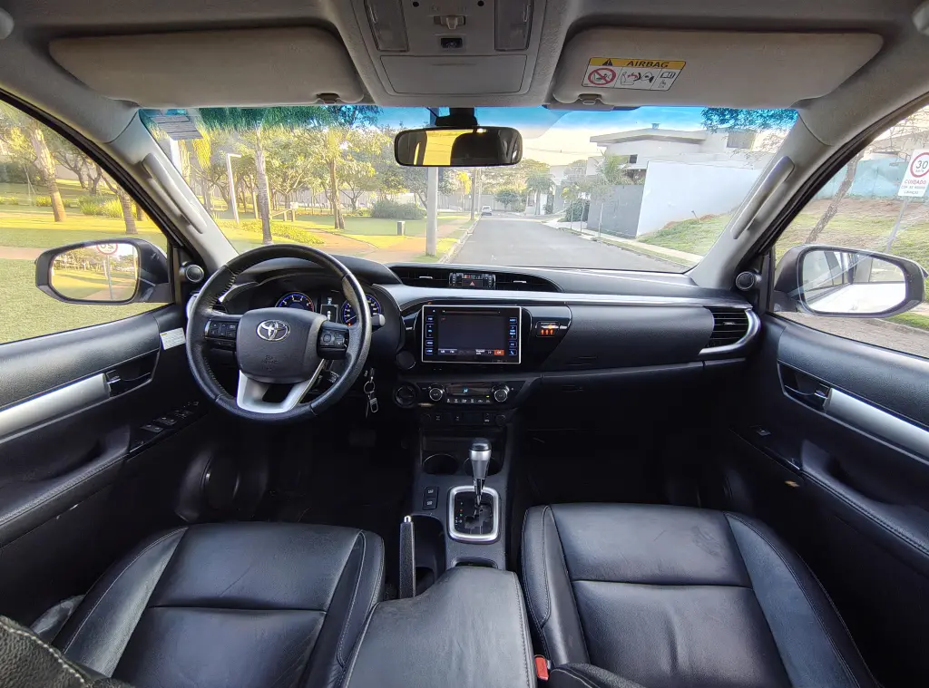 TOYOTA Hilux Caminhonete - Foto