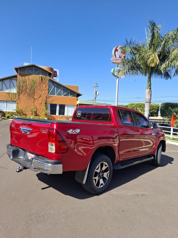 TOYOTA Hilux Caminhonete - Foto