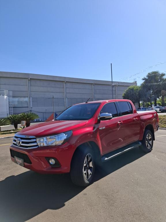 TOYOTA Hilux Caminhonete - Foto