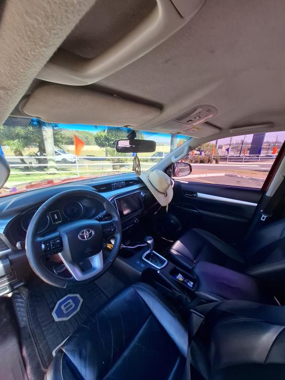 TOYOTA Hilux Caminhonete - Foto