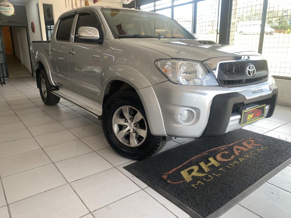 TOYOTA Hilux Caminhonete