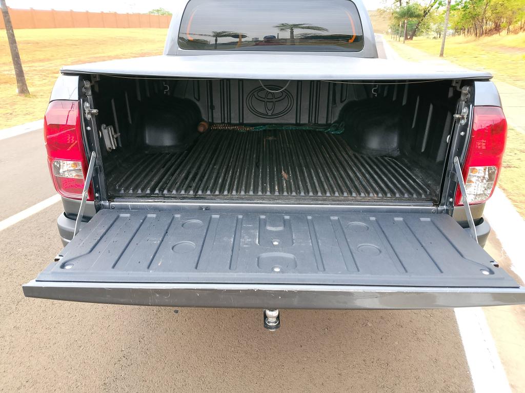 TOYOTA Hilux Caminhonete - Foto