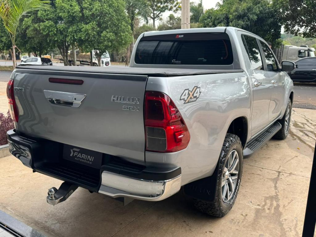 TOYOTA Hilux Caminhonete - Foto