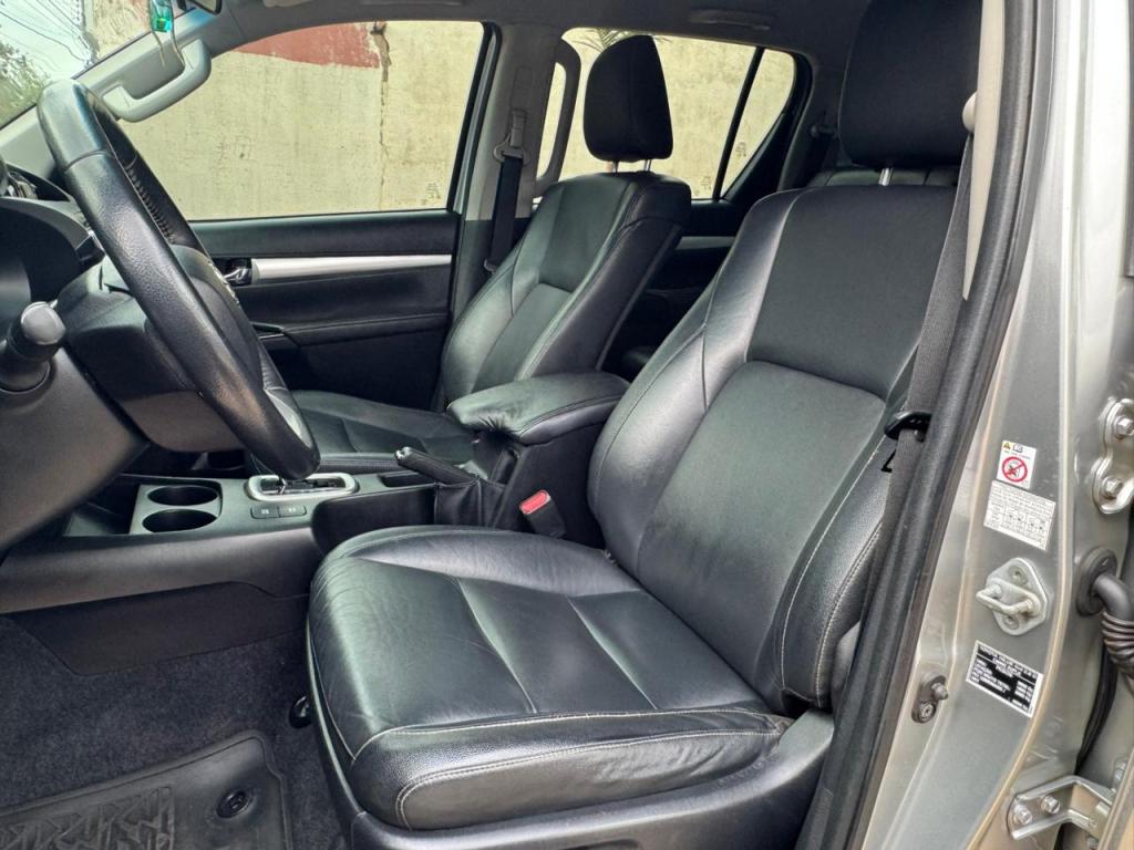 TOYOTA Hilux Caminhonete - Foto