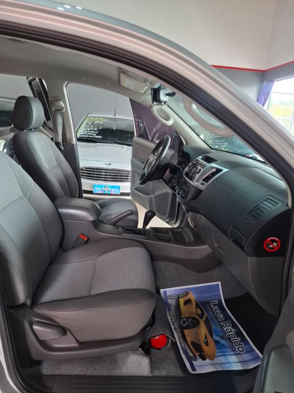 TOYOTA Hilux Caminhonete - Foto