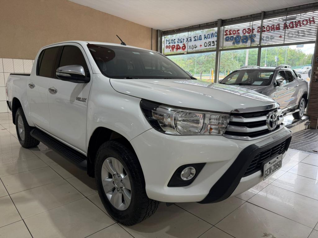 TOYOTA Hilux Caminhonete - Foto