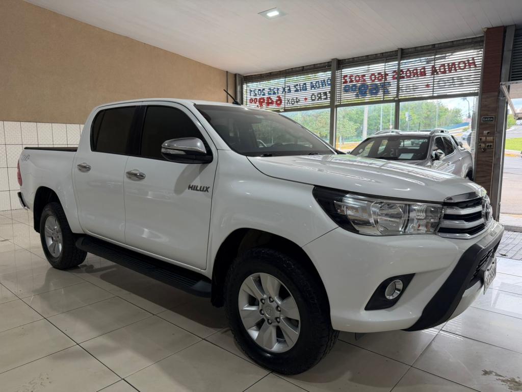 TOYOTA Hilux Caminhonete - Foto