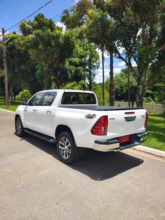 TOYOTA Hilux Caminhonete - Foto