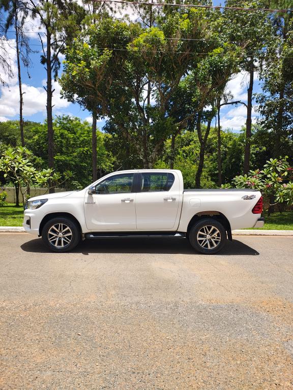TOYOTA Hilux Caminhonete - Foto