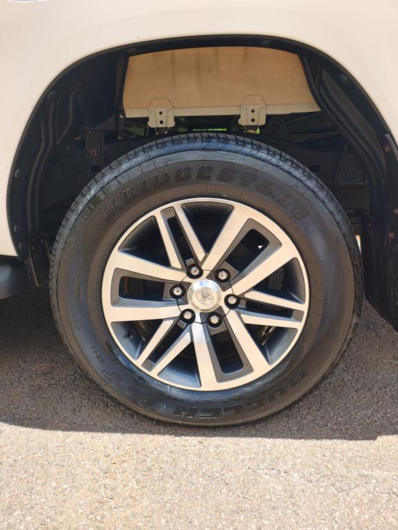 TOYOTA Hilux Caminhonete - Foto