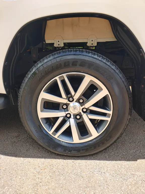 TOYOTA Hilux Caminhonete - Foto