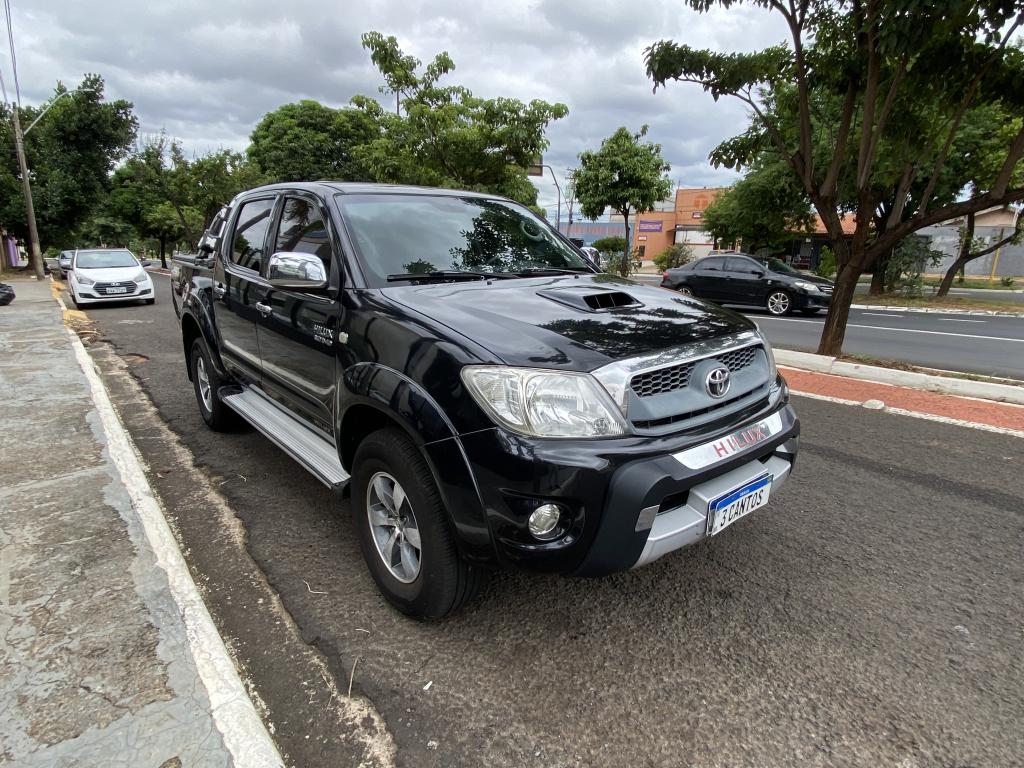 TOYOTA Hilux Caminhonete - Foto