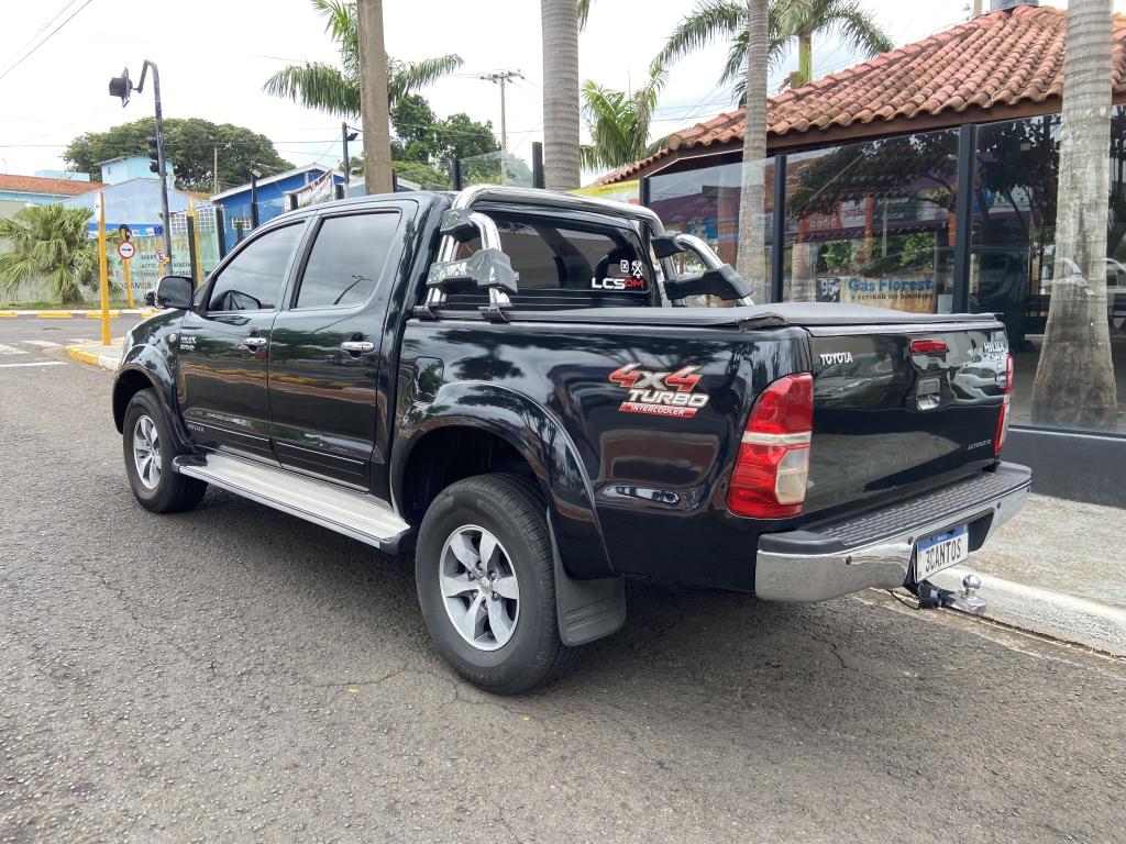 TOYOTA Hilux Caminhonete - Foto