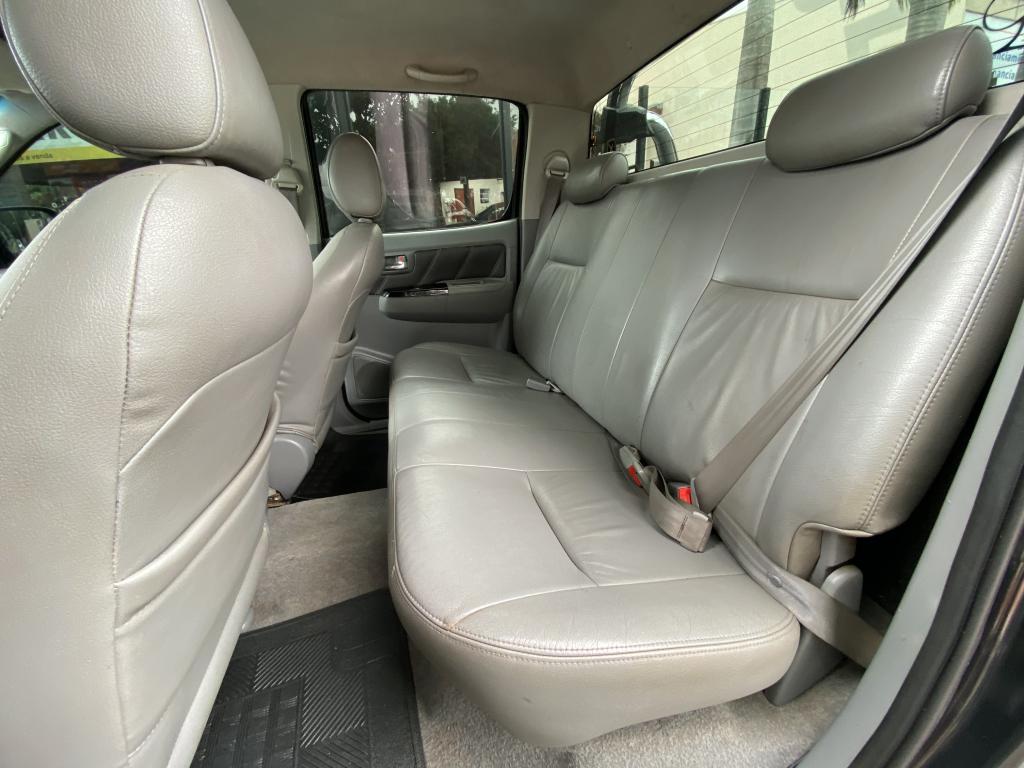 TOYOTA Hilux Caminhonete - Foto