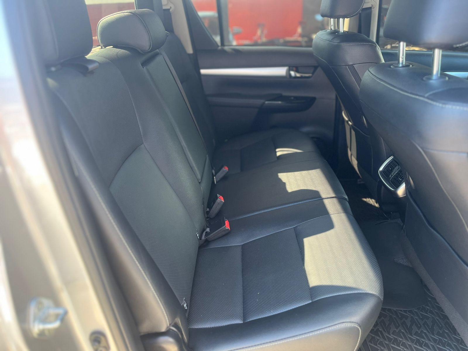 TOYOTA Hilux Caminhonete - Foto