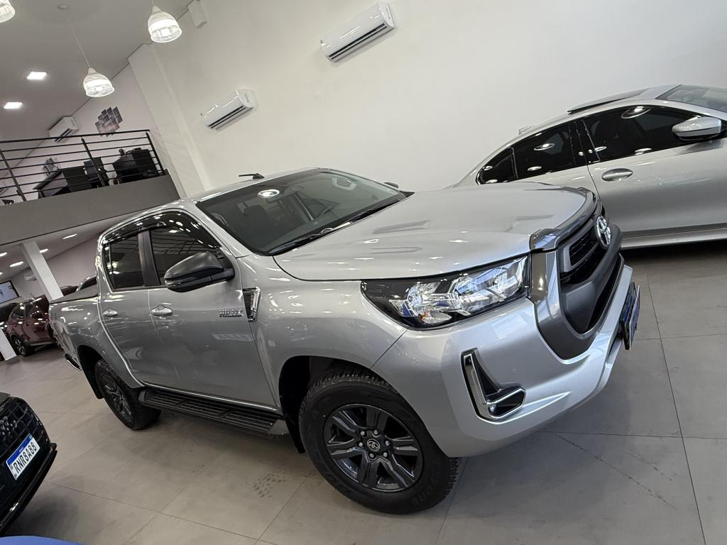 TOYOTA Hilux Caminhonete - Foto