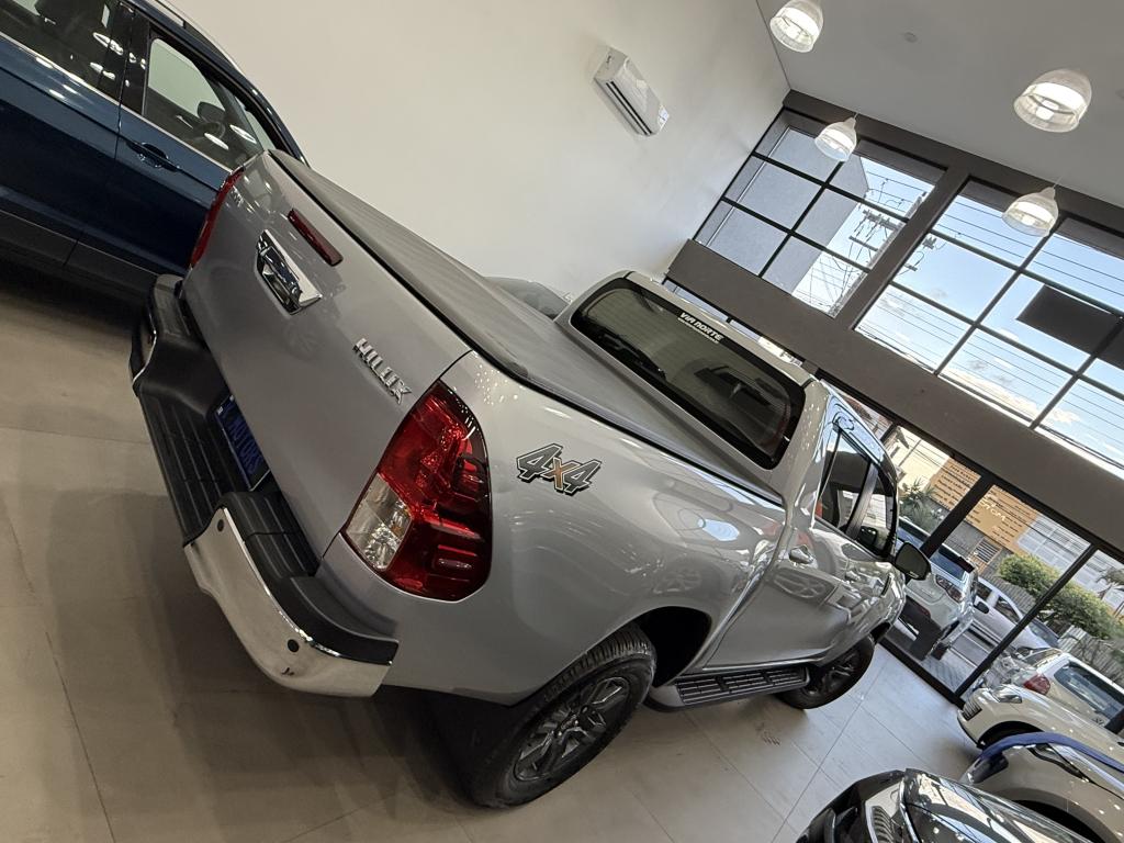 TOYOTA Hilux Caminhonete - Foto